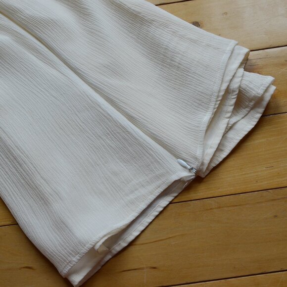 St. John Ruffle Front Silk Top Size P XS Offwhite Women - Picture 11 of 11